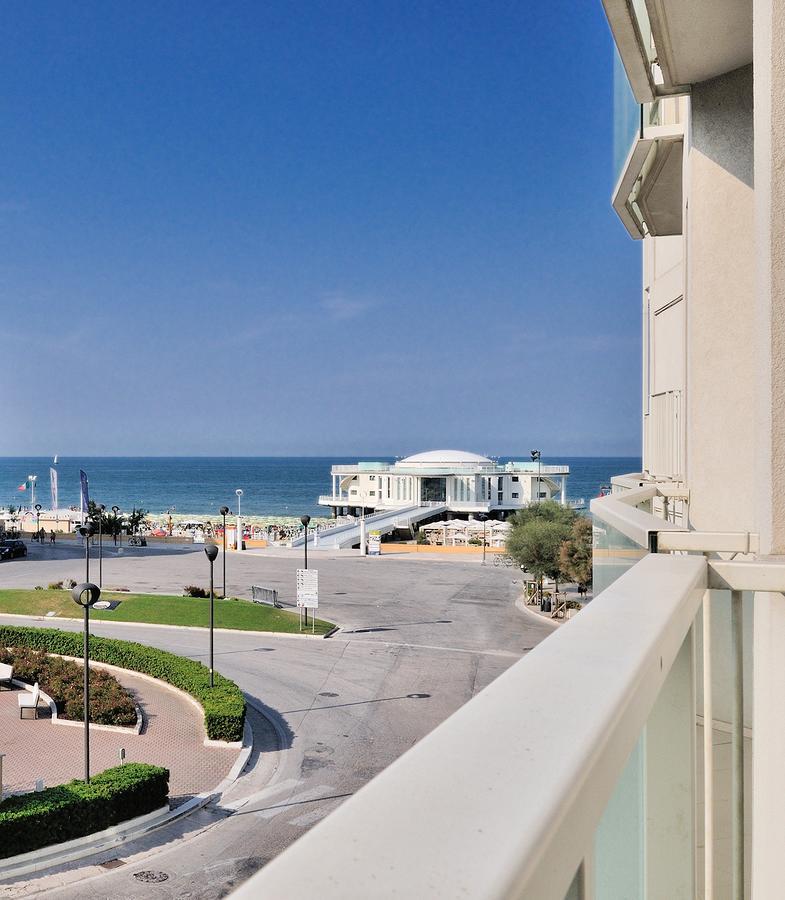 Residence Cristallo Σενιγκάλια Εξωτερικό φωτογραφία